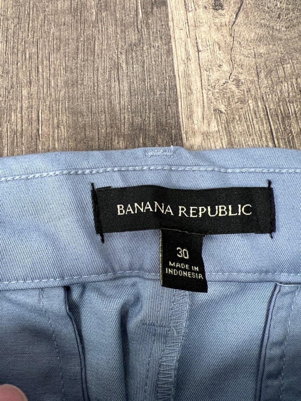 Banana Republic Men's Flat Front Shorts in Blue Size 30 - Picture 7 of 7